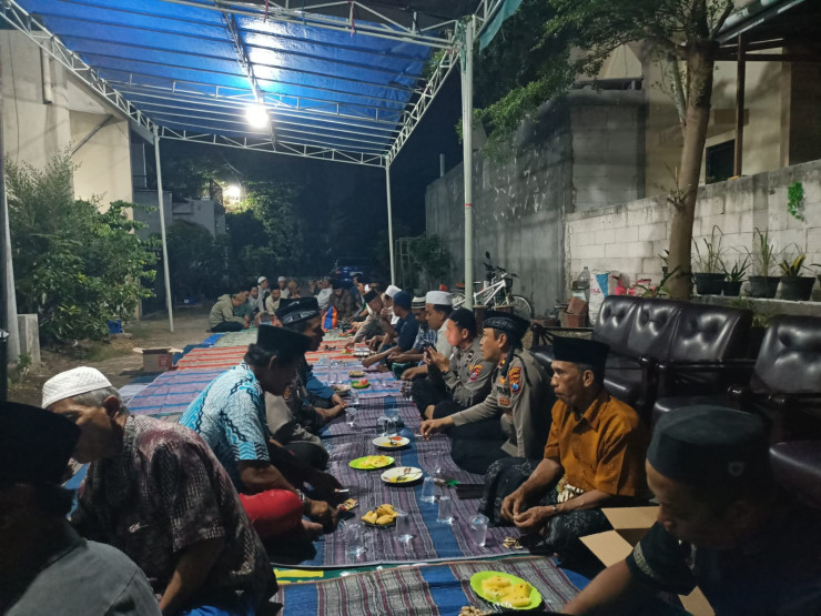 Polsek Buduran Takziah ke Rumah Duka Santri Al Khoziny