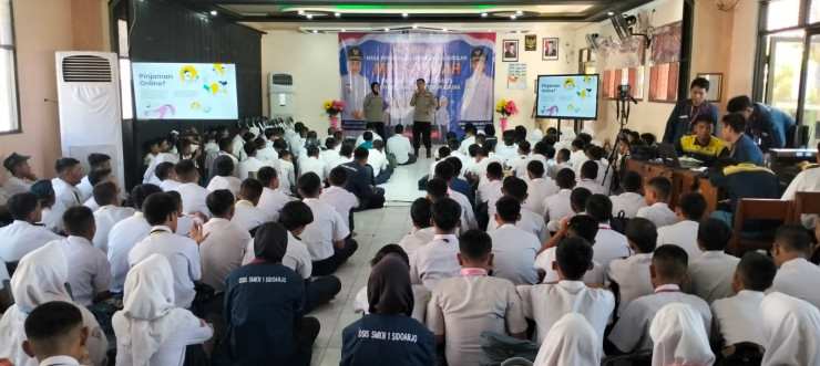 Sat Binmas Polresta Sidoarjo Ajak Pelajar Patuh Berlalu Lintas dan Cegah Bahaya Kenakalan Remaja